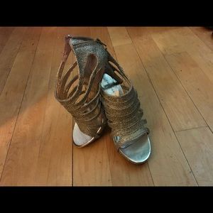 Chinese laundry gold heels